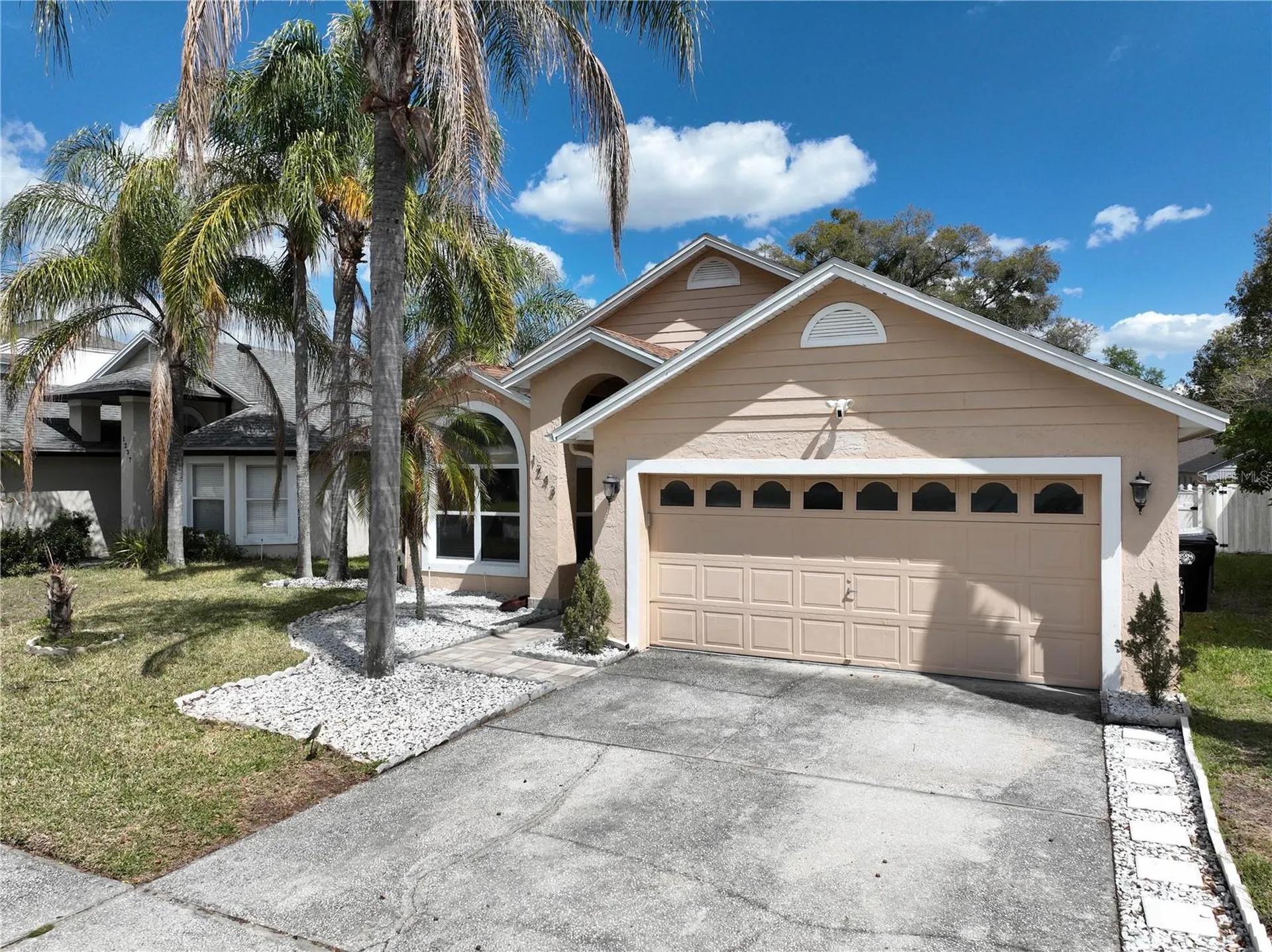 1243 Whispering Winds Court Apopka FL 32703