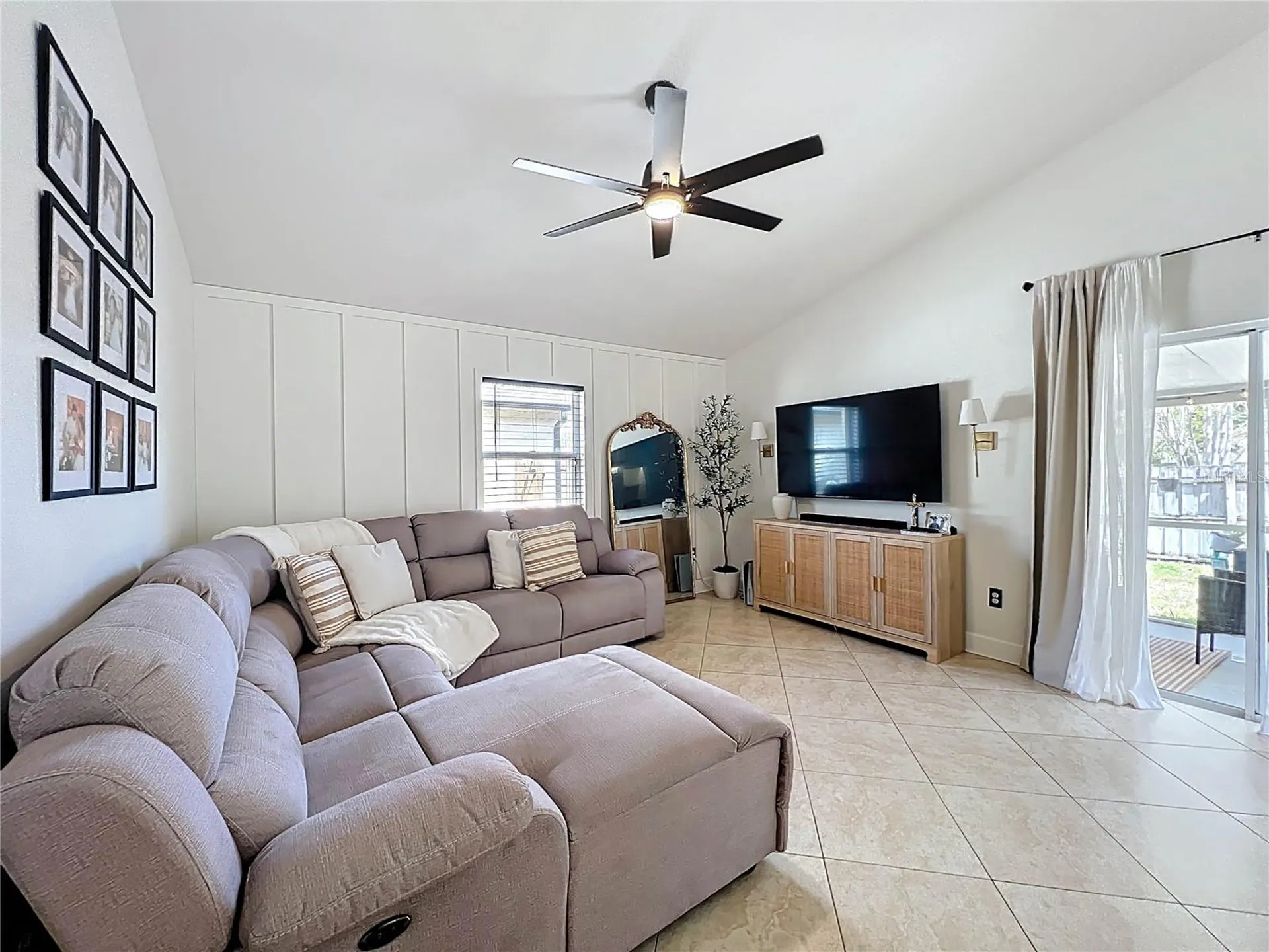 1243 Whispering Winds Court Apopka FL 32703