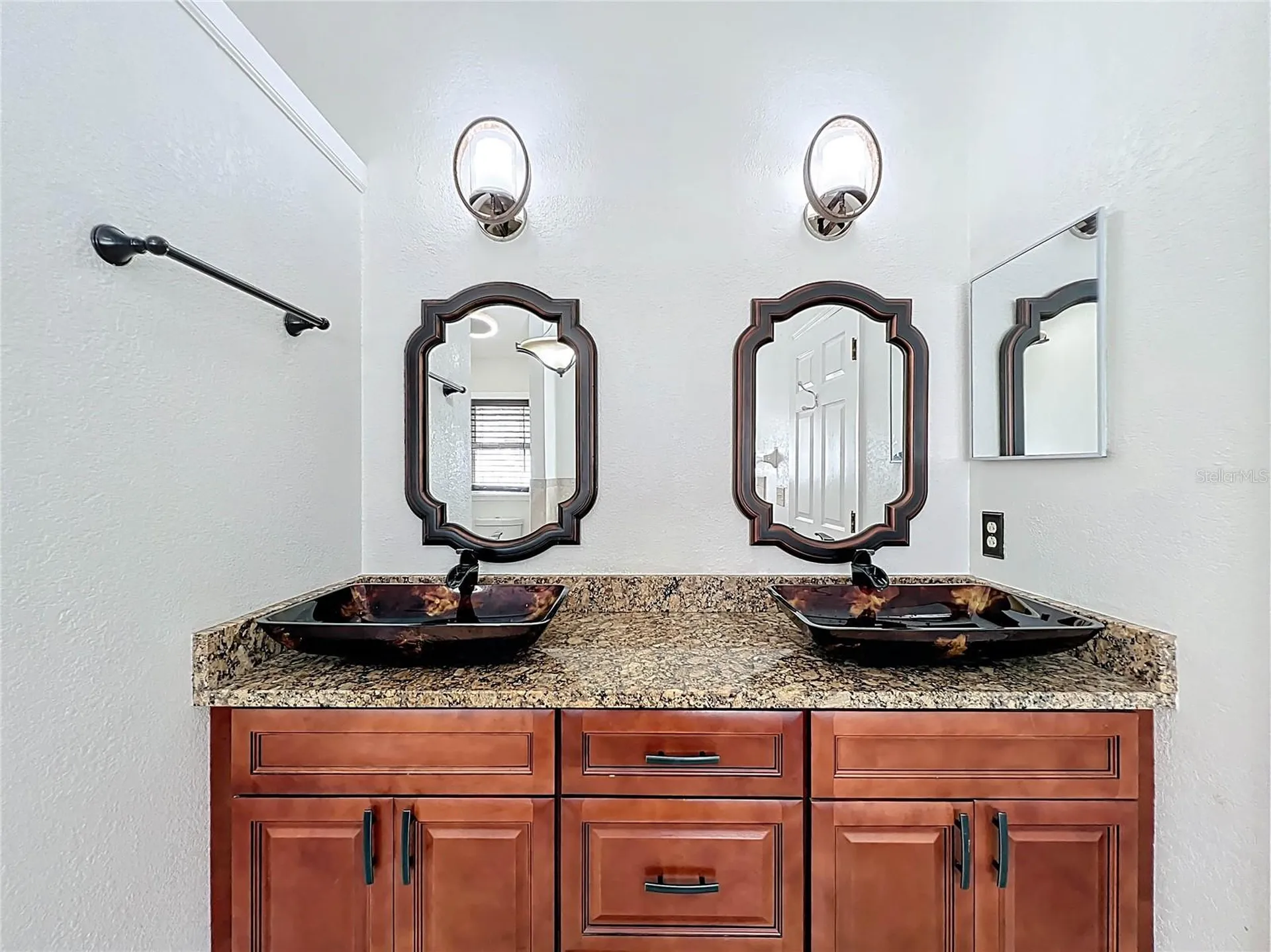 1243 Whispering Winds Court Apopka FL 32703