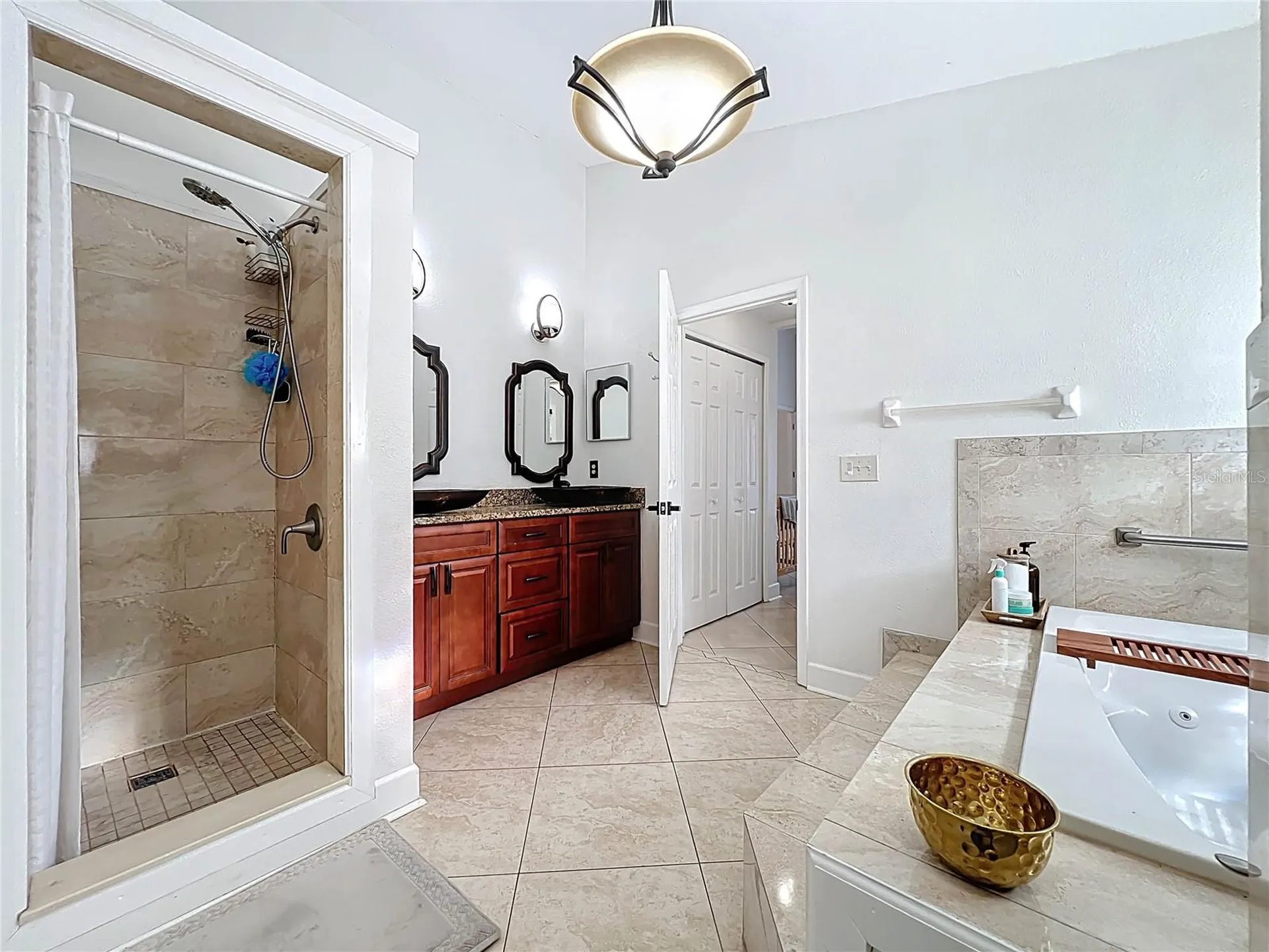 1243 Whispering Winds Court Apopka FL 32703