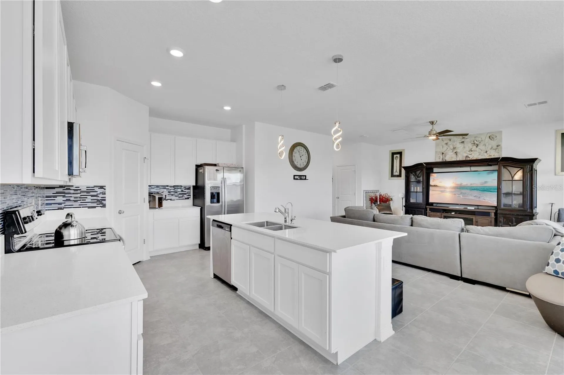 4212 Pebbles Throw Drive Kissimmee FL 34746