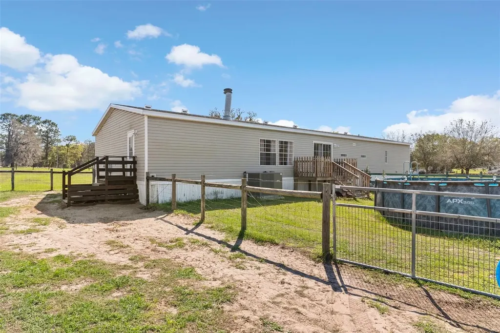 8155 SE 121st Place Belleview FL 34420