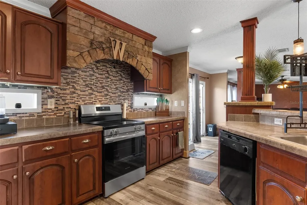 8155 SE 121st Place Belleview FL 34420
