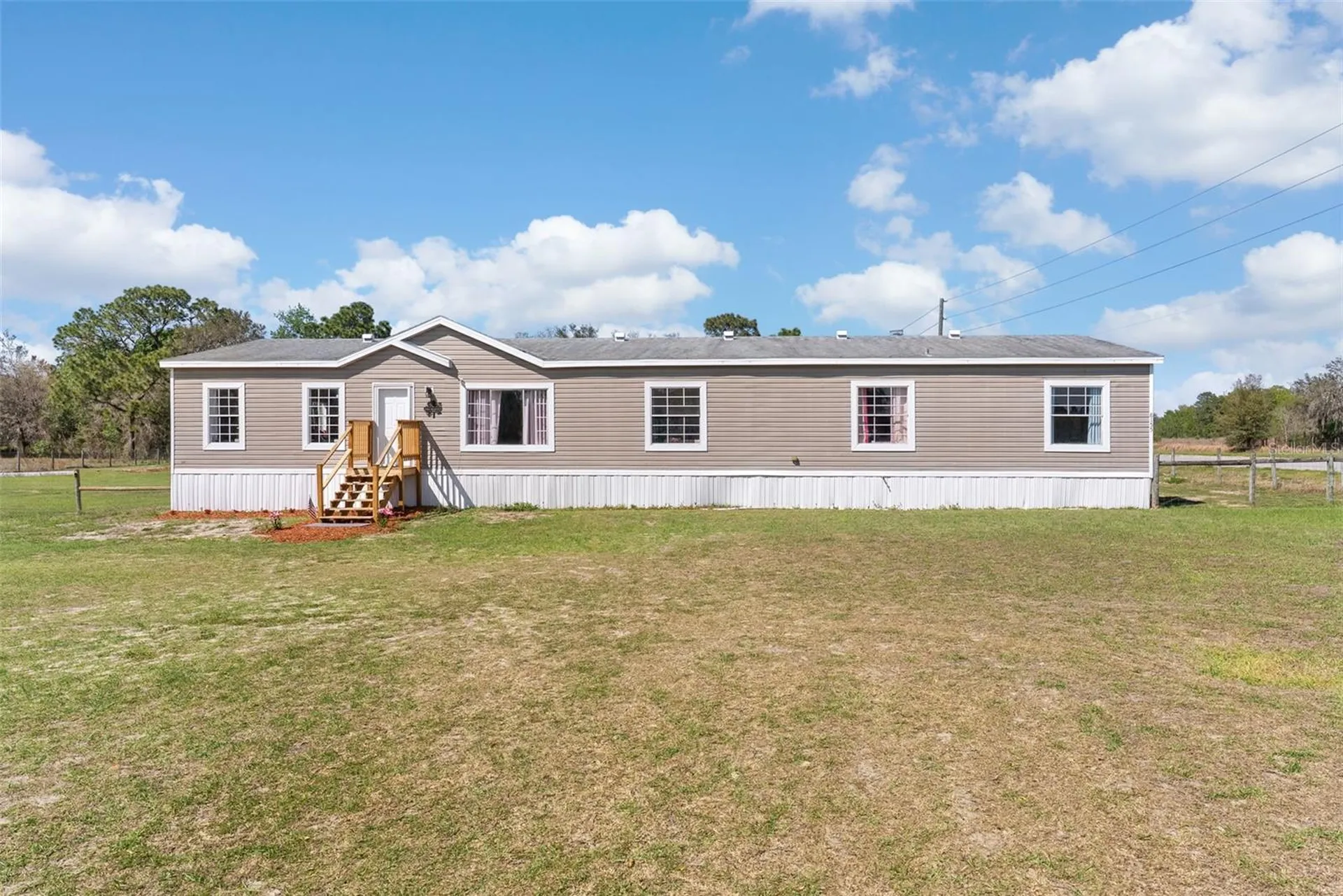 8155 SE 121st Place Belleview FL 34420