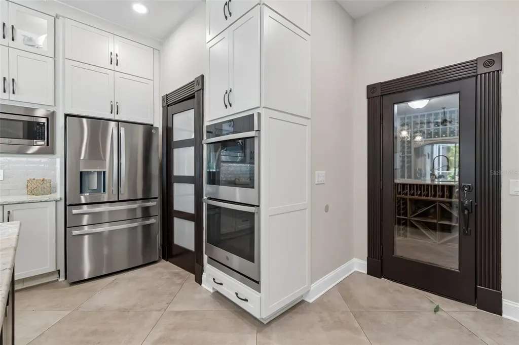 10423 Greenhedges Drive Tampa FL 33626