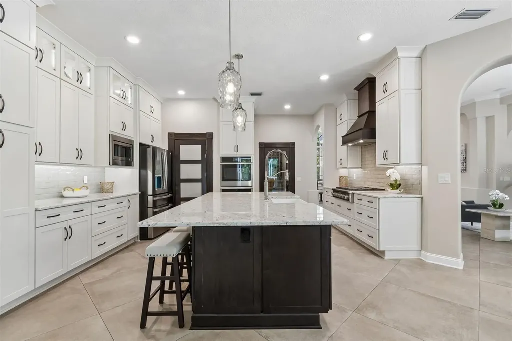 10423 Greenhedges Drive Tampa FL 33626