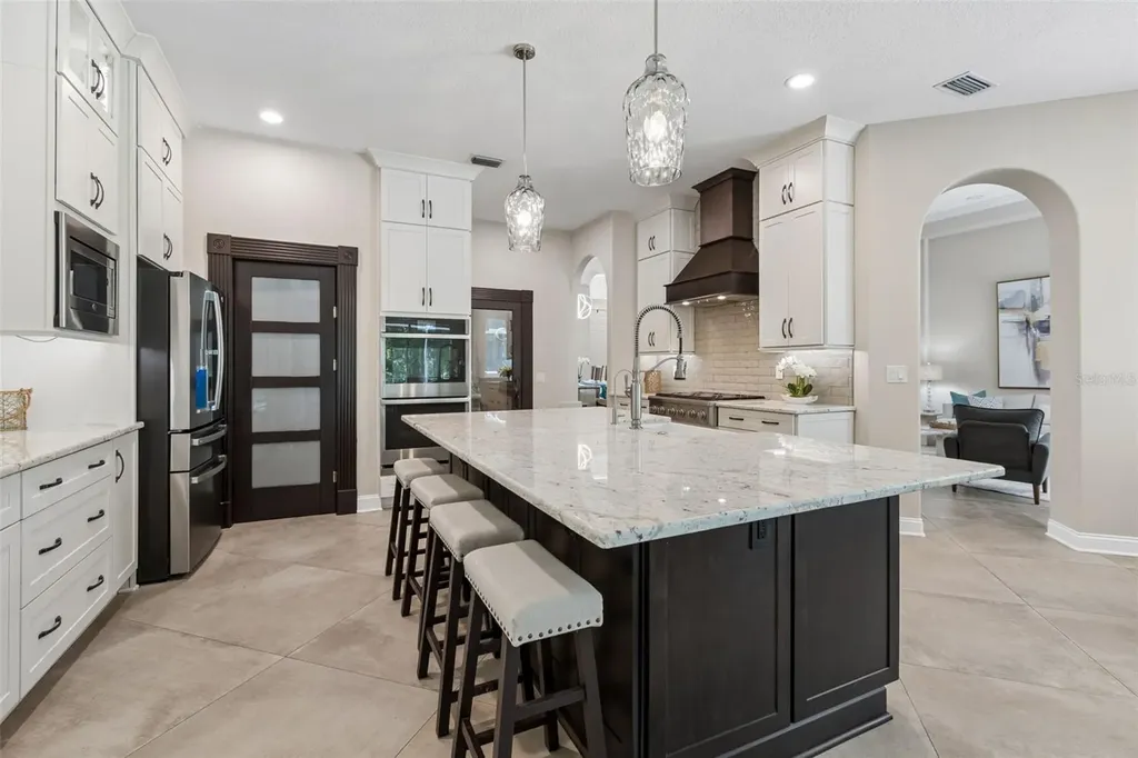 10423 Greenhedges Drive Tampa FL 33626