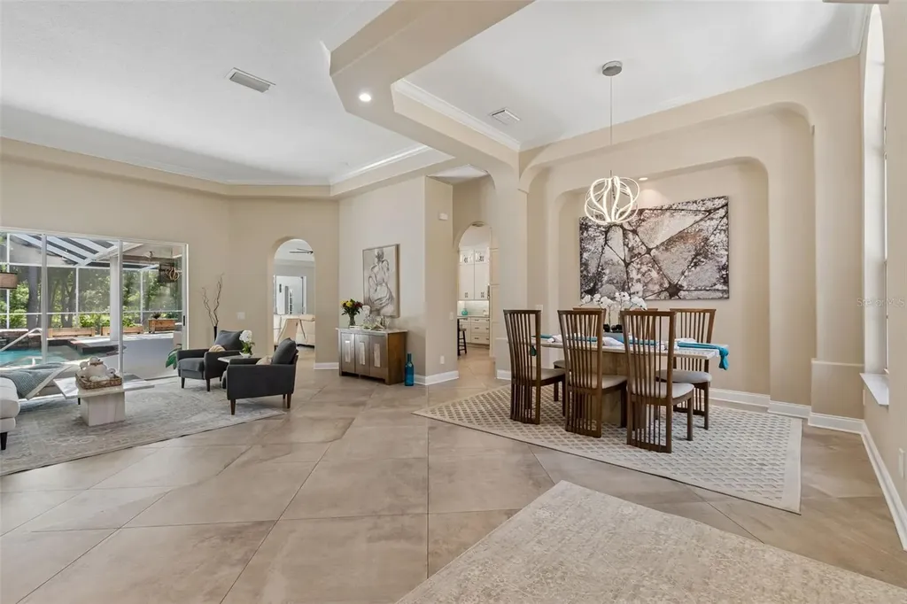 10423 Greenhedges Drive Tampa FL 33626