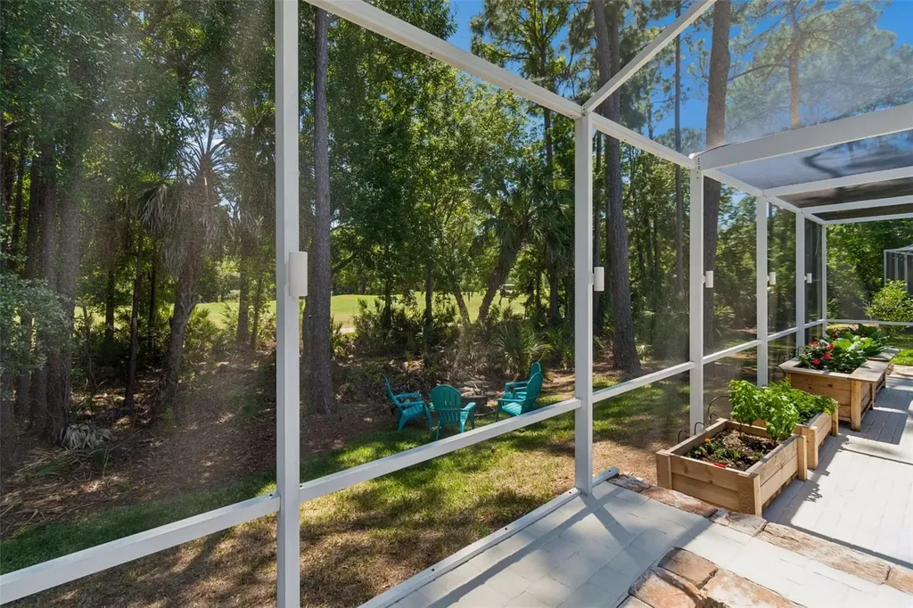 10423 Greenhedges Drive Tampa FL 33626