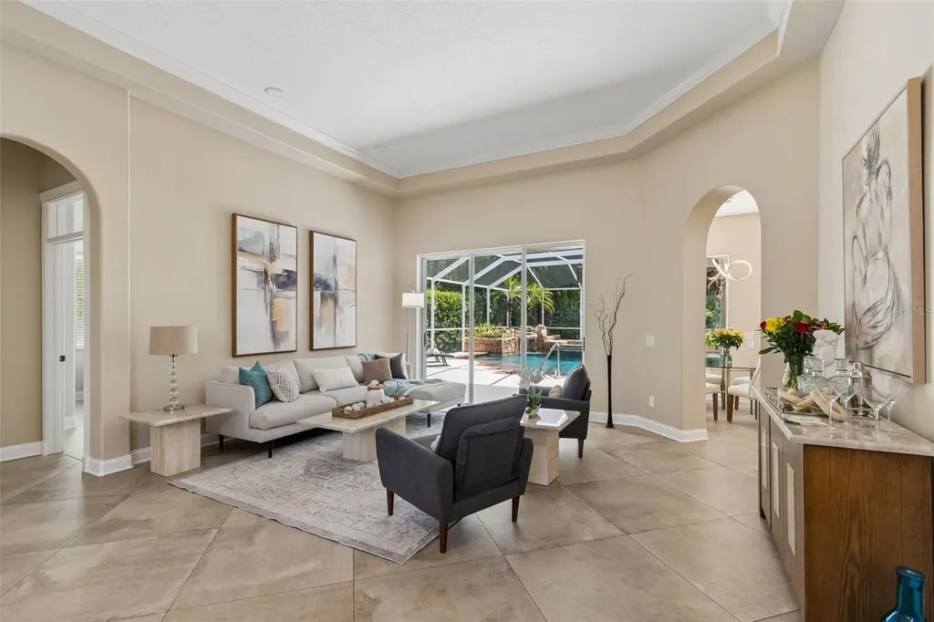 10423 Greenhedges Drive Tampa FL 33626
