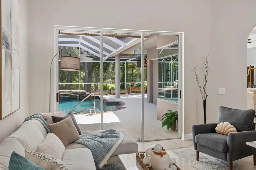 10423 Greenhedges Drive Tampa FL 33626