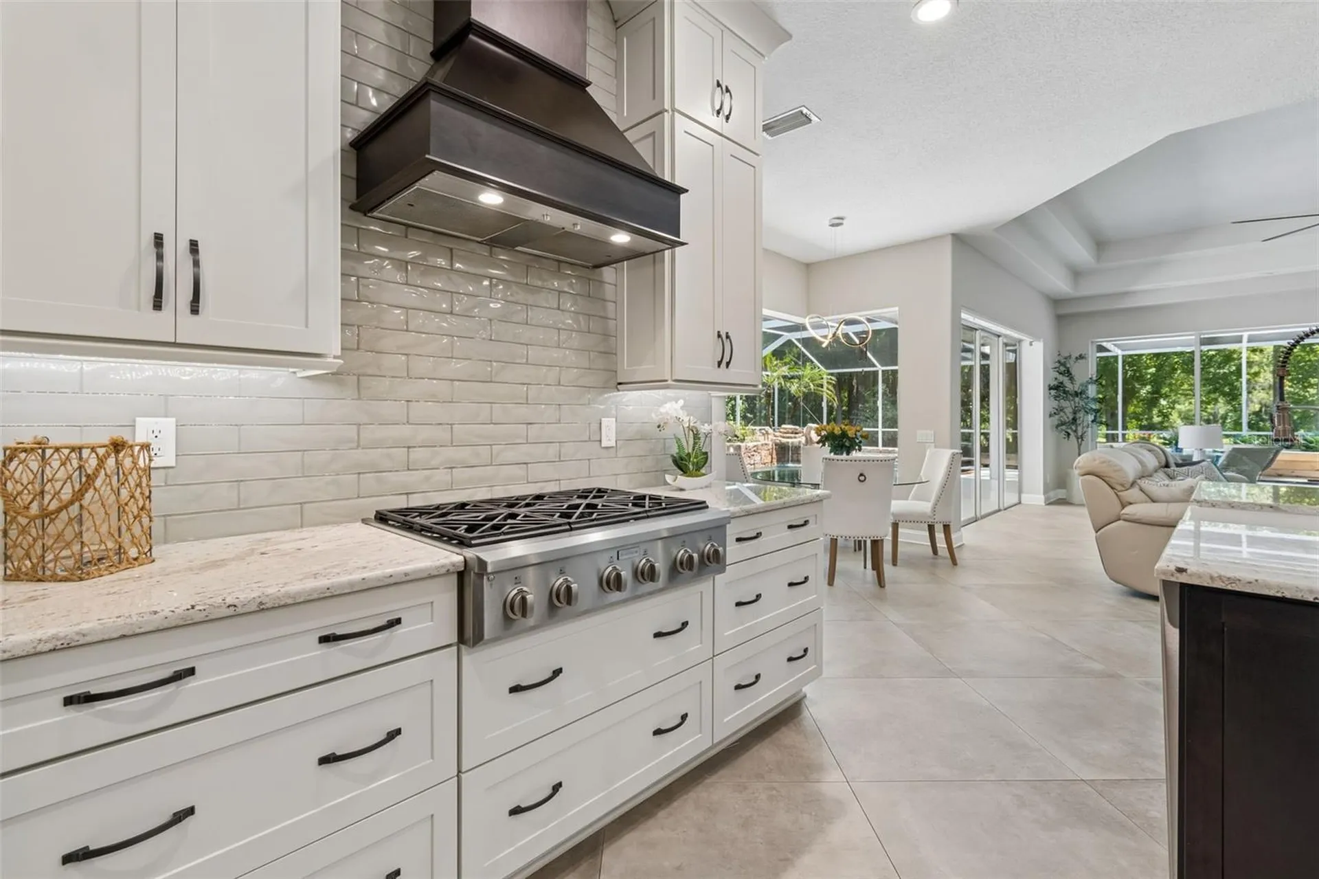 10423 Greenhedges Drive Tampa FL 33626