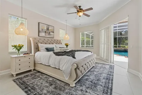 10423 Greenhedges Drive Tampa FL 33626