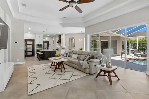 10423 Greenhedges Drive Tampa FL 33626
