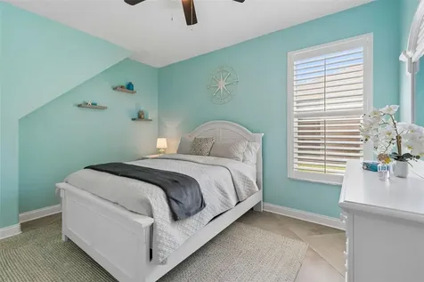 10423 Greenhedges Drive Tampa FL 33626