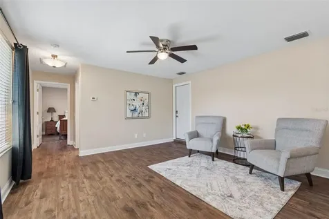 10423 Greenhedges Drive Tampa FL 33626