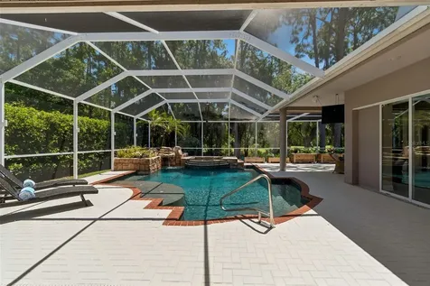 10423 Greenhedges Drive Tampa FL 33626