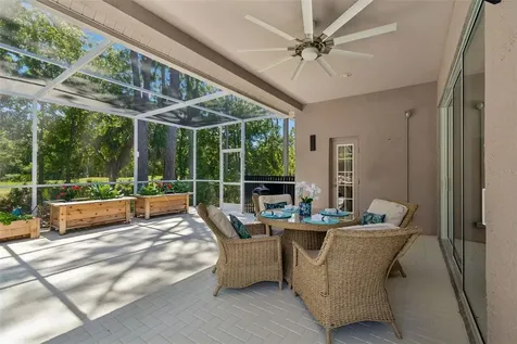10423 Greenhedges Drive Tampa FL 33626