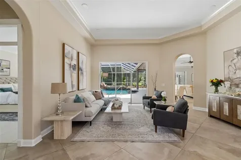 10423 Greenhedges Drive Tampa FL 33626