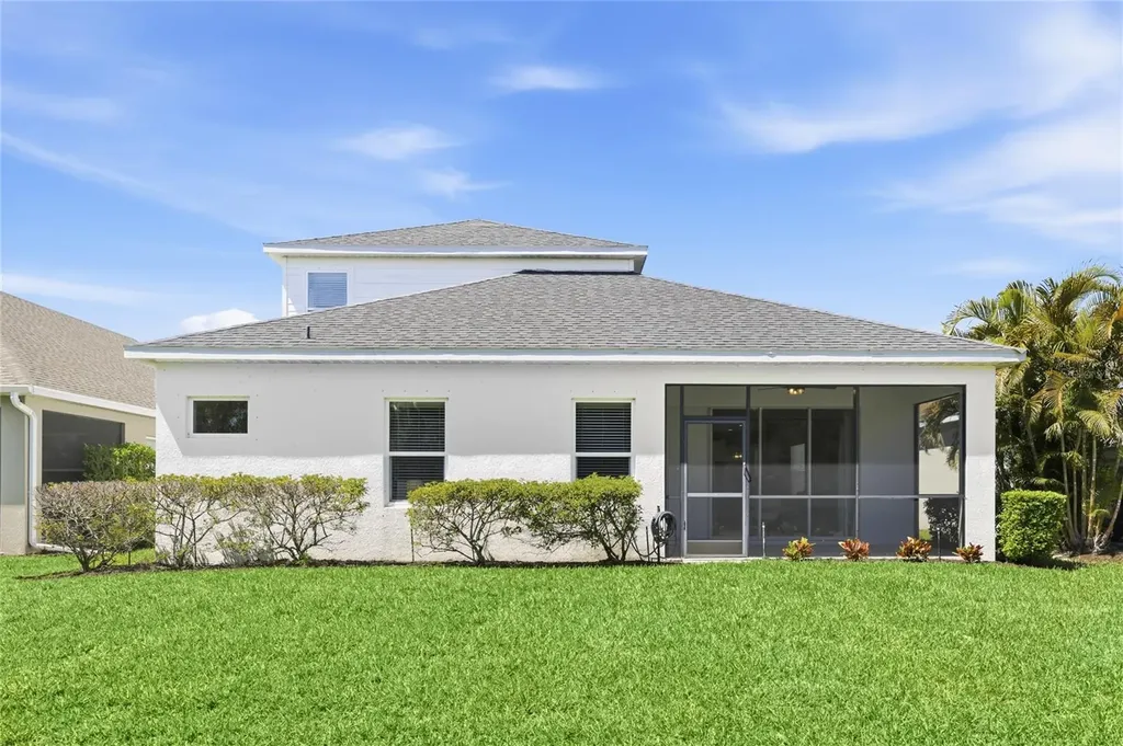 1735 Lake Verona Circle Bradenton FL 34211