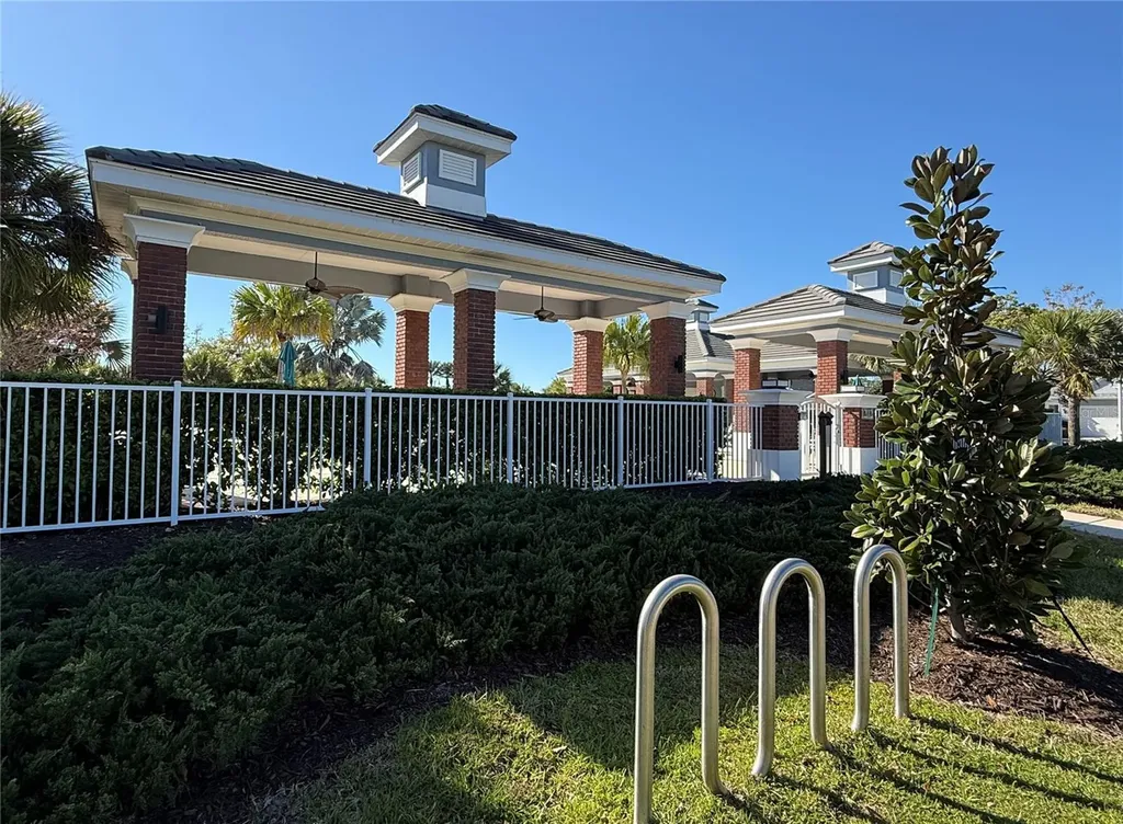 1735 Lake Verona Circle Bradenton FL 34211