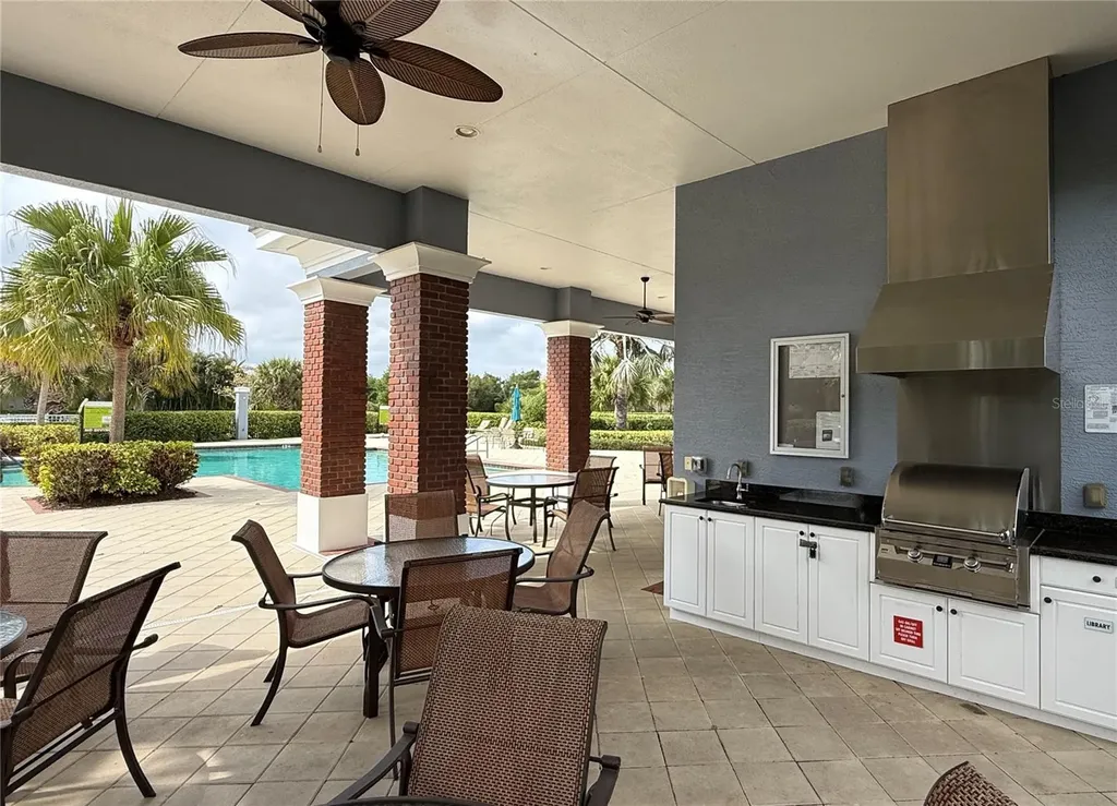 1735 Lake Verona Circle Bradenton FL 34211