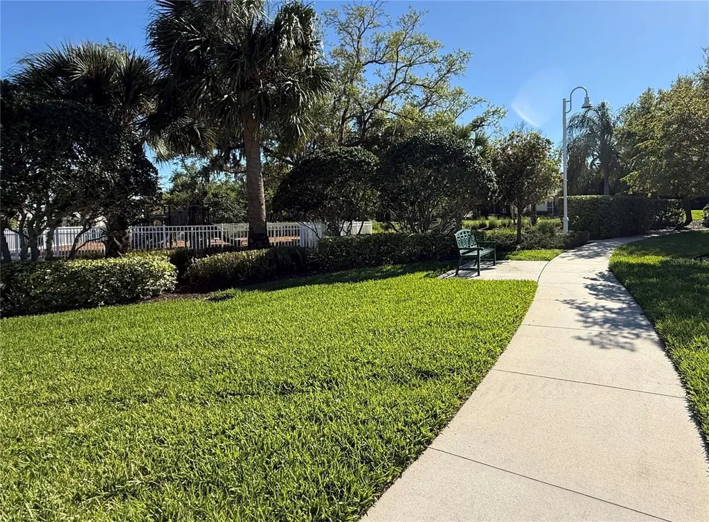 1735 Lake Verona Circle Bradenton FL 34211