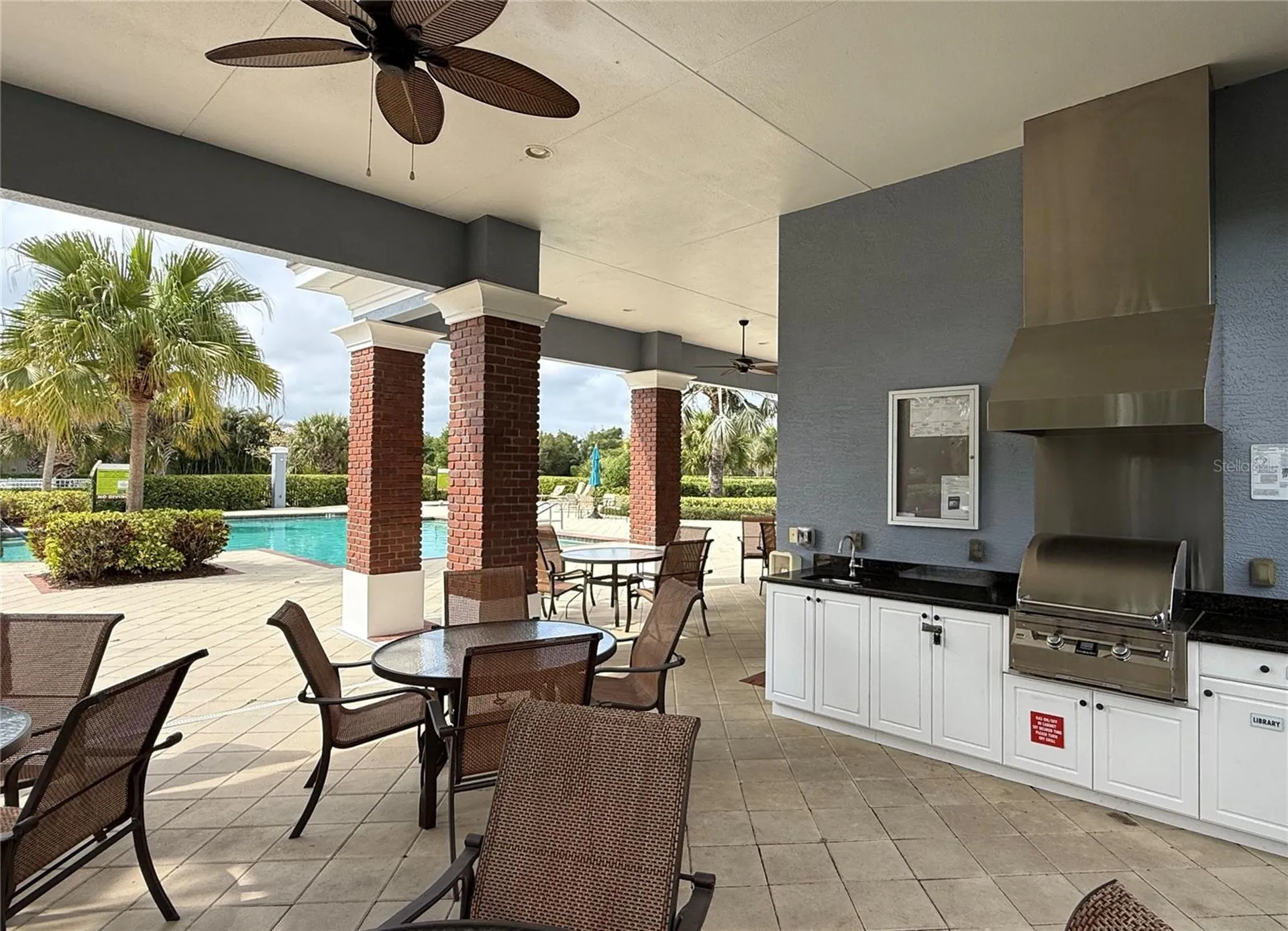 1735 Lake Verona Circle Bradenton FL 34211