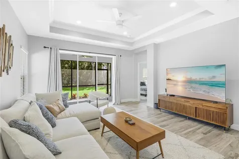 1735 Lake Verona Circle Bradenton FL 34211