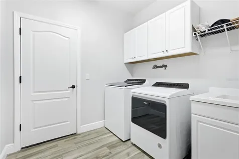 1735 Lake Verona Circle Bradenton FL 34211