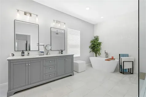1735 Lake Verona Circle Bradenton FL 34211