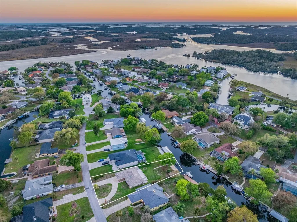 5012 S Deep Water Point Homosassa FL 34448