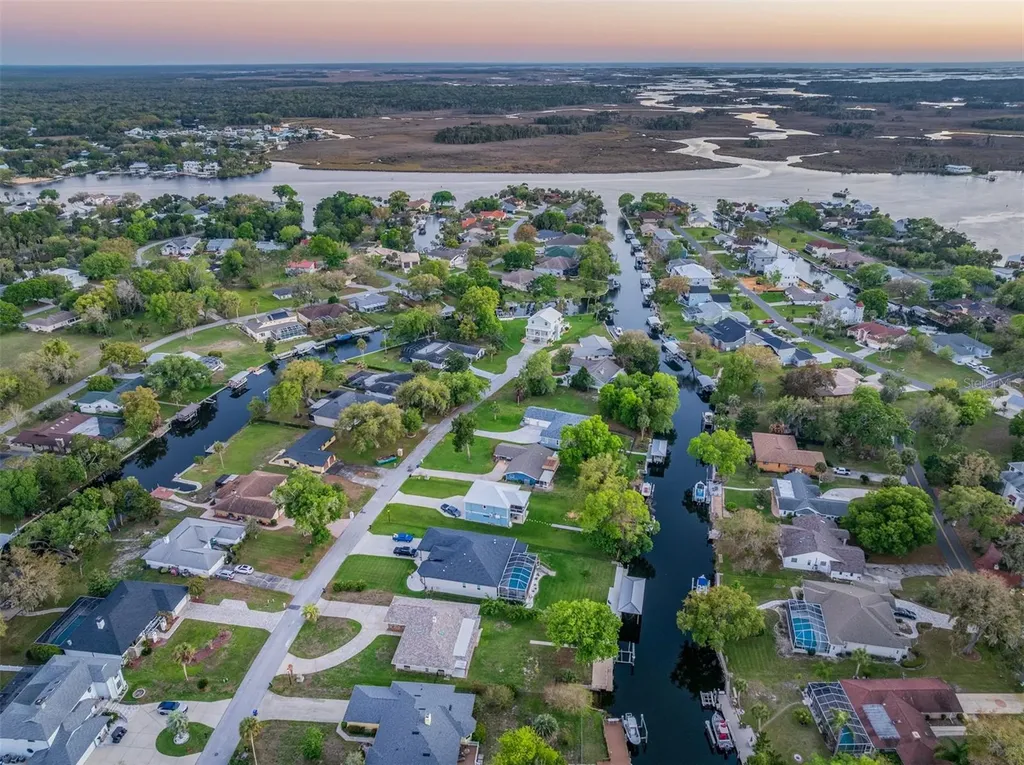 5012 S Deep Water Point Homosassa FL 34448
