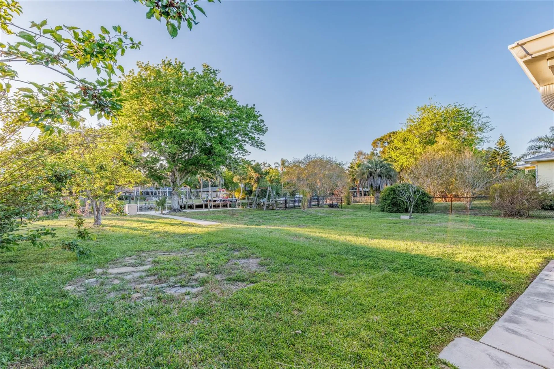 5012 S Deep Water Point Homosassa FL 34448
