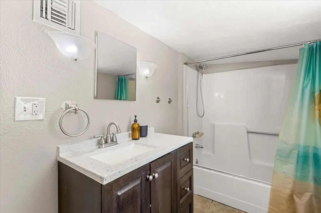5528 Huron Street Mount Dora FL 32757