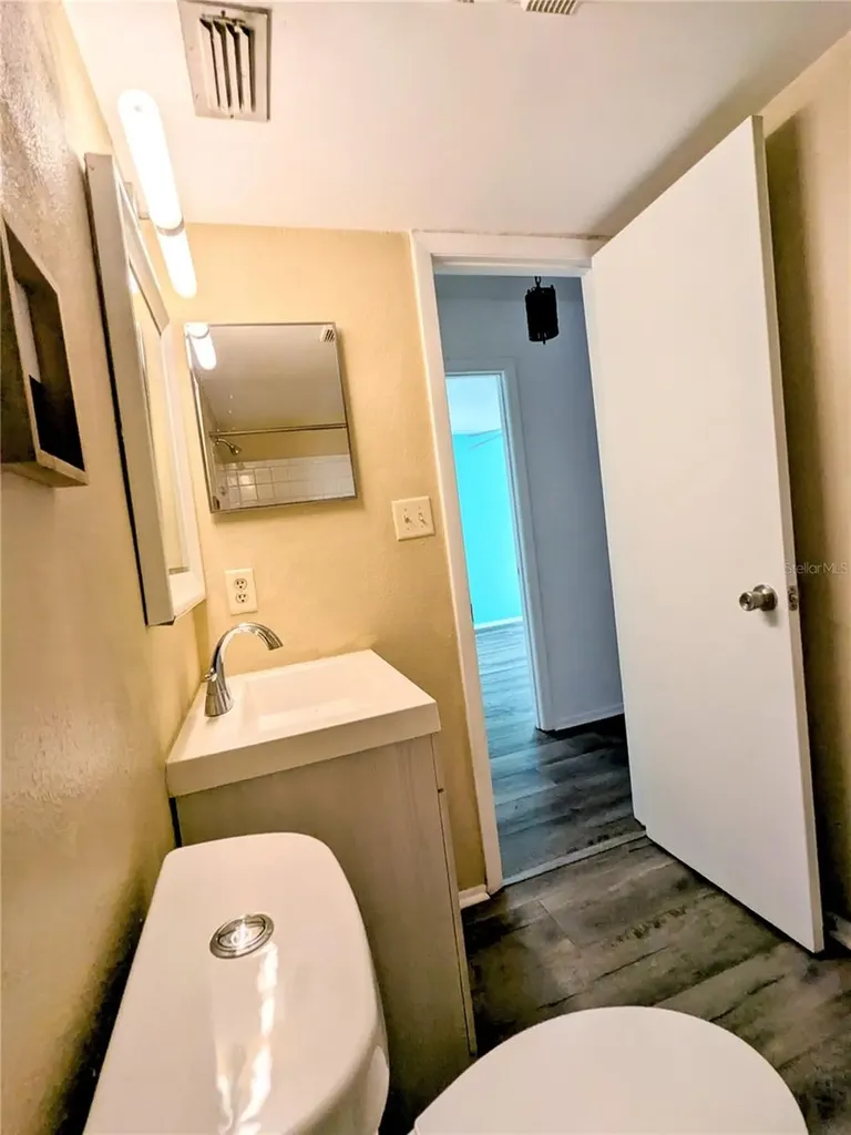 8702 Mallard Reserve Drive Tampa FL 33614