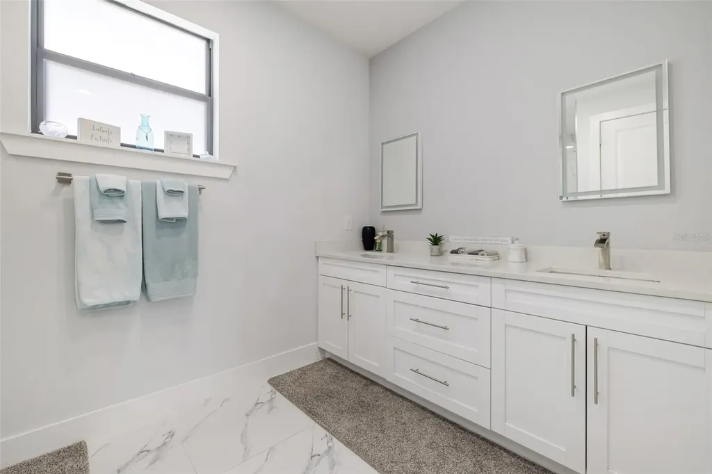 110 SW 21st Terrace Cape Coral FL 33991