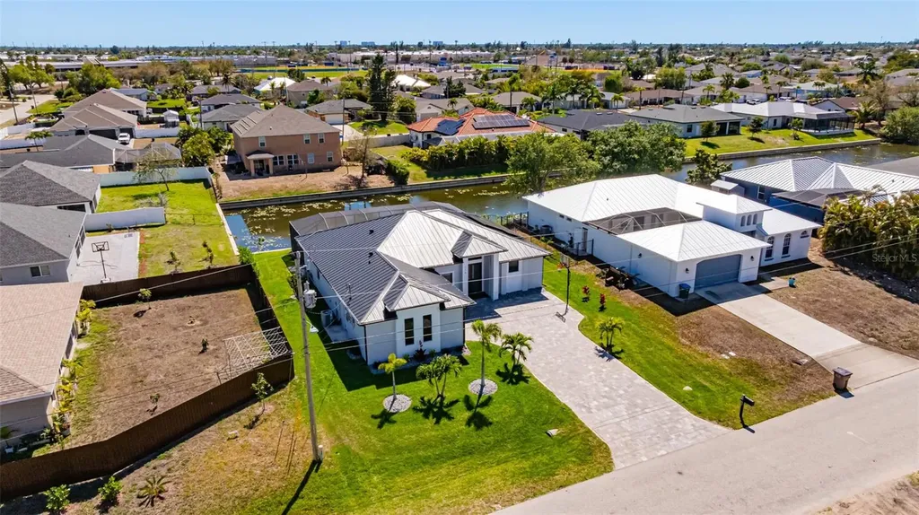 110 SW 21st Terrace Cape Coral FL 33991