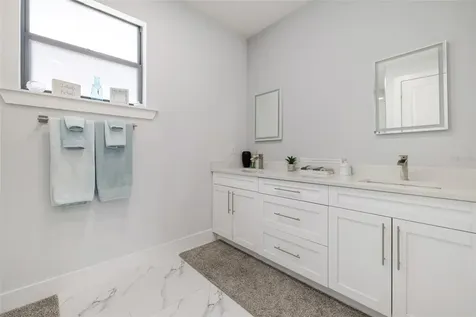 110 SW 21st Terrace Cape Coral FL 33991