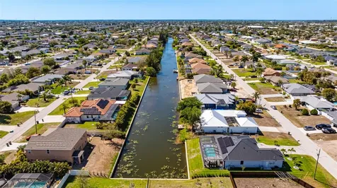 110 SW 21st Terrace Cape Coral FL 33991