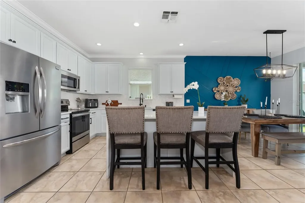 2546 Eagle Bay Boulevard Kissimmee FL 34743