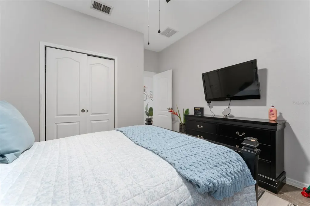 2546 Eagle Bay Boulevard Kissimmee FL 34743