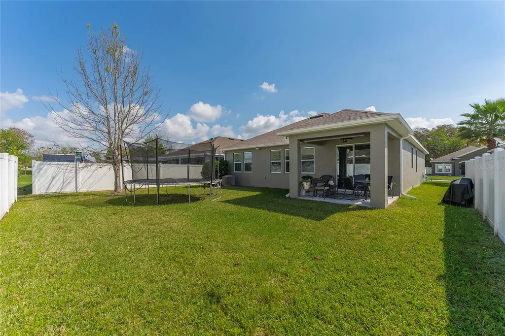 2546 Eagle Bay Boulevard Kissimmee FL 34743