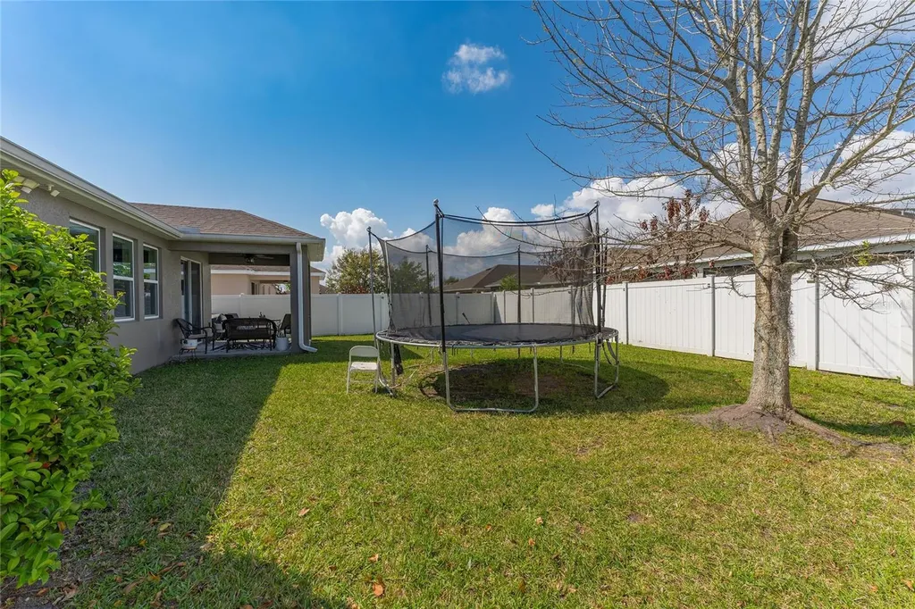 2546 Eagle Bay Boulevard Kissimmee FL 34743