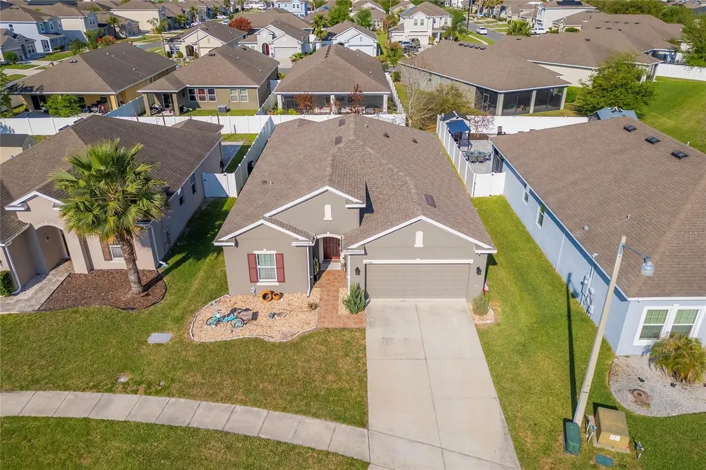 2546 Eagle Bay Boulevard Kissimmee FL 34743