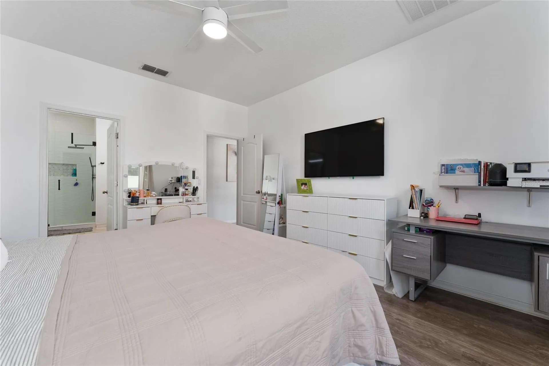 2546 Eagle Bay Boulevard Kissimmee FL 34743