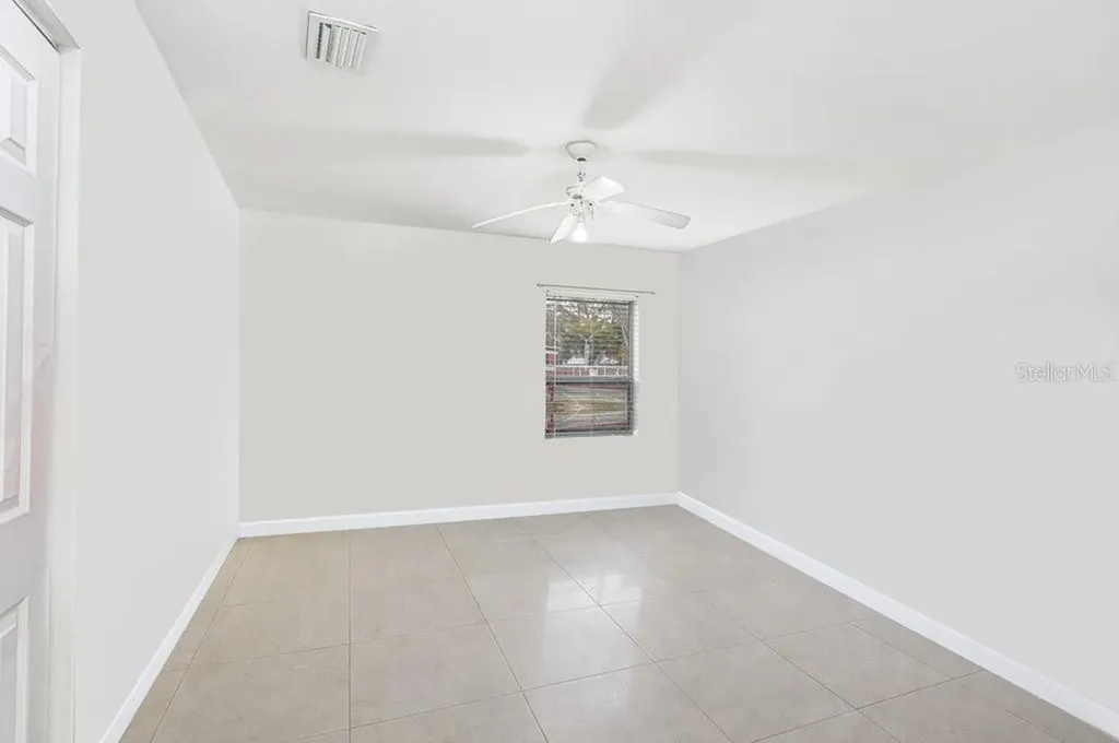 6923 N Himes Avenue Tampa FL 33614