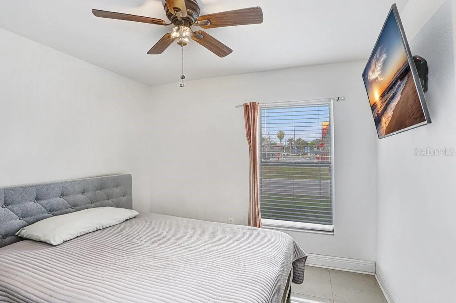 6923 N Himes Avenue Tampa FL 33614