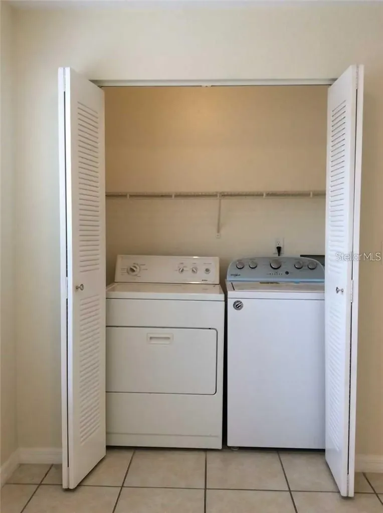 5713 Gatlin Avenue Orlando FL 32822