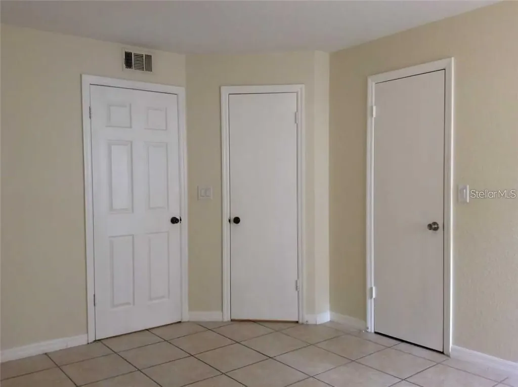 5713 Gatlin Avenue Orlando FL 32822